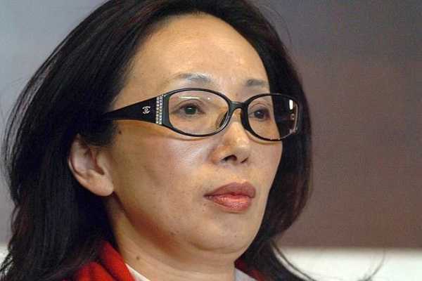 Nữ tỷ phú địa ốc Chan Laiwa và mối tình với 'phi công trẻ' kém 11 tuổi