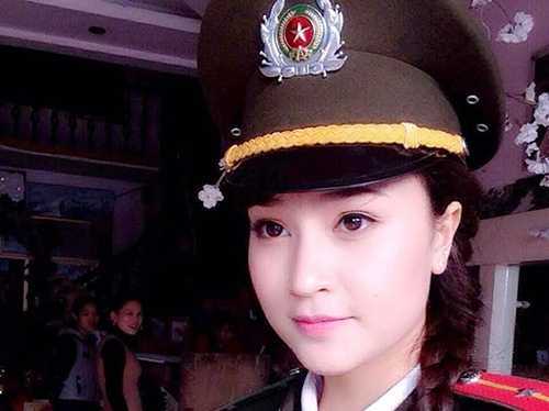 5 nữ cảnh sát tài năng xinh như hot girl