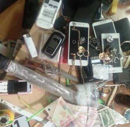 Hàng trăm cảnh sát vây khách sạn, triệt phá hang ổ của nhiều băng nhóm