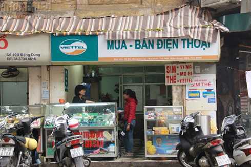 Trao nhầm con ở Hà Nội: Nhiều kẻ mạo danh người thân để lừa tiền