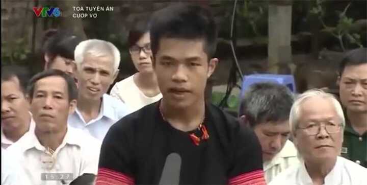 Màn đối đáp 'bá đạo' giữa thẩm phán và 'bị cáo cướp vợ' xôn xao dân mạng