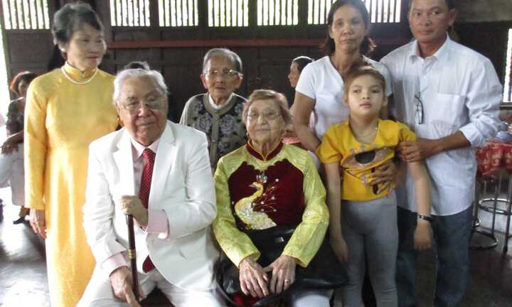 Người cháu nghèo khổ của vua Thành Thái lần đầu được ra Huế giỗ ông nội