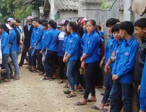 Một nam sinh lớp 10 chết bất thường sau khi chơi game