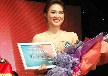 Lộ diện hoa khôi xinh đẹp Học viện Báo chí 2016