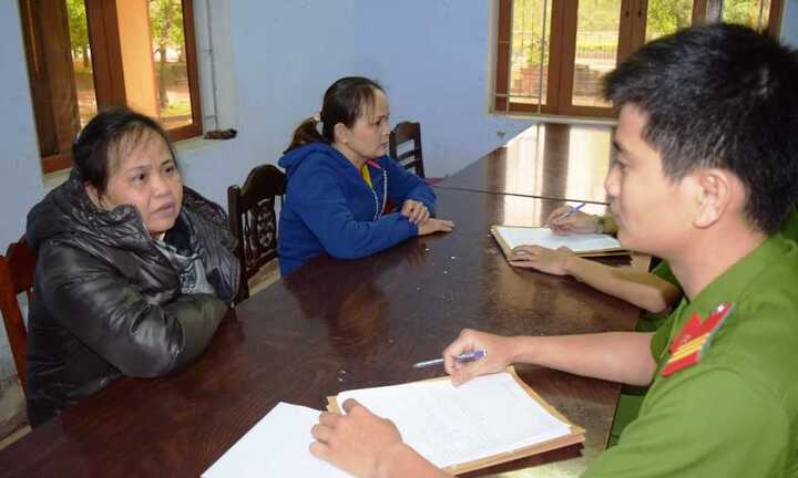 Phá ổ lô đề cực lớn của các 'quý bà', thu giữ nhiều ngoại tệ