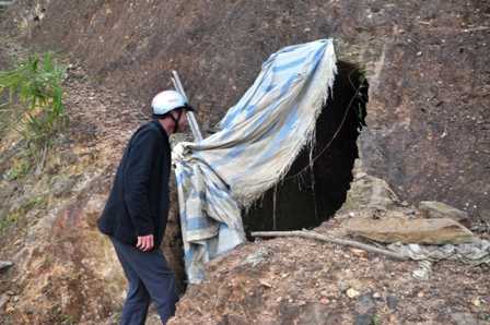 Sự thật về căn hầm bí mật của Bí thư huyện