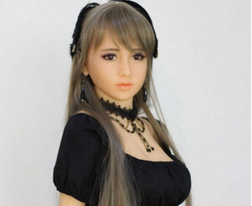 Búp bê tình dục giống nữ sinh 12 tuổi gây làn sóng phẫn nộ
