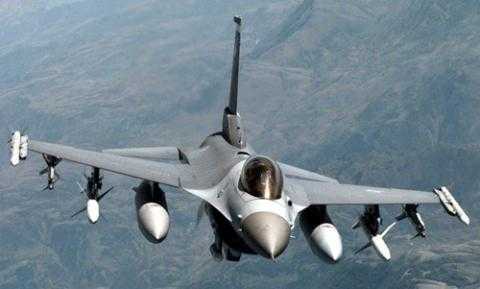 Indonesia điều máy bay F-16 canh tàu Trung Quốc