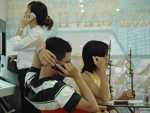 Vì sao MobiFone khiến nhiều thuê bao sôi sục trong ngày Cá tháng Tư