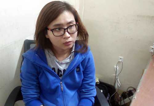 Nghi can tạt axit 2 nữ sinh ở Sài Gòn: 'Định tạt nước sôi nhưng thấy nhẹ nên chuyển axit'