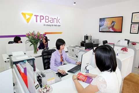 Lãi suất tiết kiệm vọt lên mức kỷ lục mới