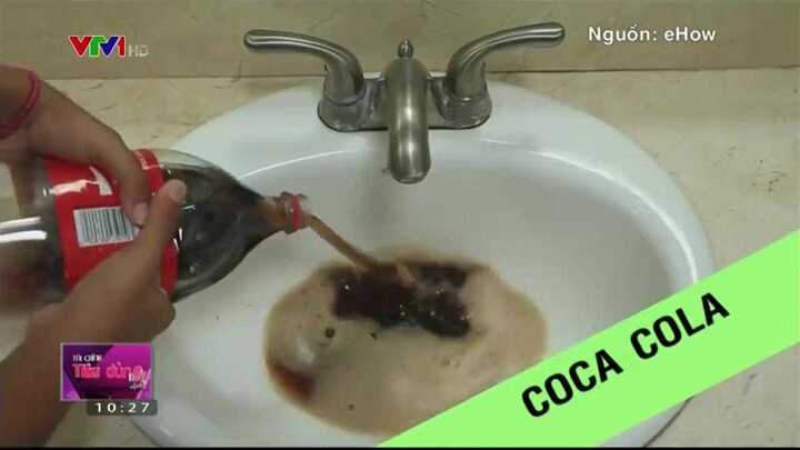 Clip: Cách chữa vòi nước, bồn rửa mặt bị tắc đơn giản mà hiệu quả