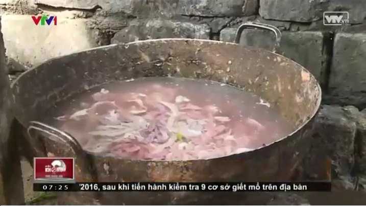 Khủng khiếp hành trình mỡ trộn phân, hóa chất... lên bàn ăn
