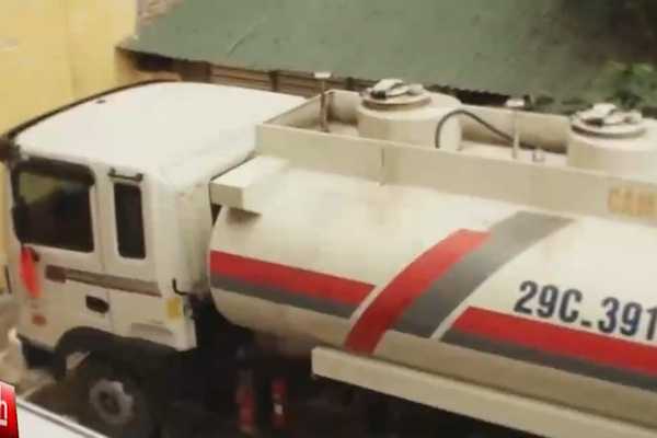 Sự thật bất ngờ vụ bán lậu 9.000 lít chất lỏng nghi xăng máy bay