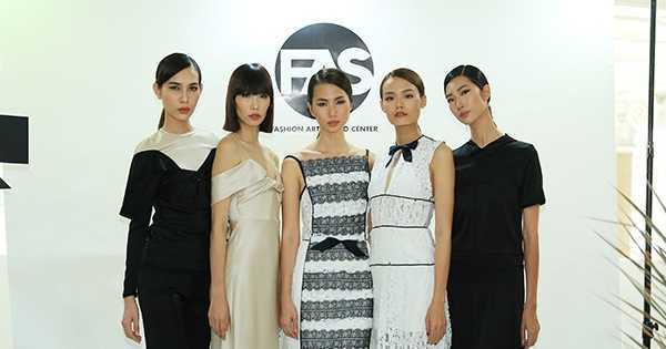 Dàn mỹ nhân Top Model thanh lịch trong những thiết kế của Lâm Gia Khang