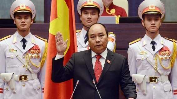 Video toàn cảnh ông Nguyễn Xuân Phúc nhậm chức Thủ tướng