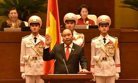 Video: Tân Thủ tướng Chính phủ Nguyễn Xuân Phúc tuyên thệ trước Quốc hội