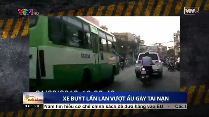 Bức xúc clip xe buýt chạy lấn làn gây tai nạn