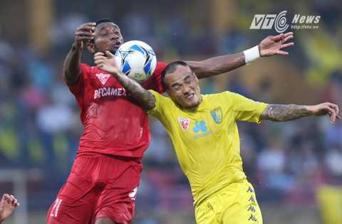 HLV Chu Đình Nghiêm: Không có chuyện cầu thủ Hà Nội T&T phản thầy