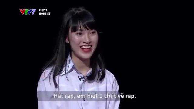 Nữ sinh xứ Nghệ xinh đẹp lại 'gây bão' với màn 'bắn' rap tiếng Anh