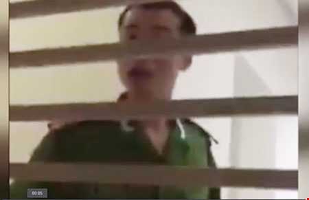 Cảnh sát khu vực có được vào nhà dân kiểm tra hành chính đêm khuya?