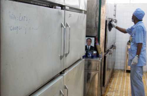 Bệnh viện từ chối nhận tử thi