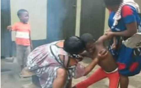 Video: Phương án chống hiếp dâm rợn người ở Anh