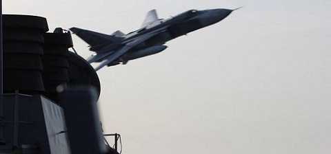 Chiến đấu cơ của Nga chạm trán tàu khu trục Mỹ