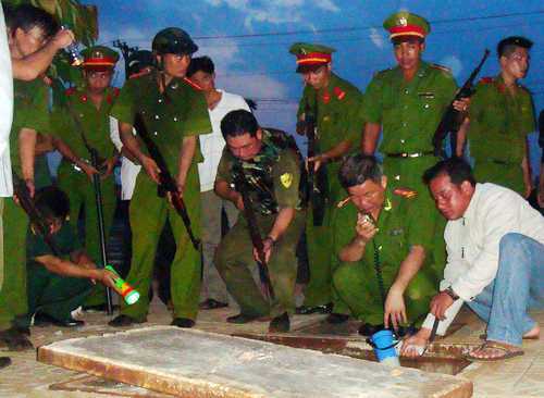 Nghẹt thở cuộc đấu súng, tiêu diệt tên cướp máu lạnh