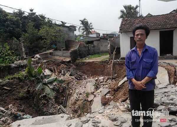 Giải mã bí ẩn ngôi làng ở thủ đô quanh năm đối diện “hố tử thần”