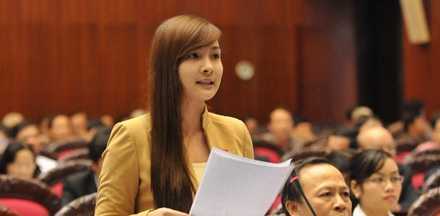 Hoa khôi nghị trường nói về trăn trở sau 5 năm ngồi 'ghế nóng'