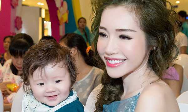 Con trai Elly Trần gây chú ý khi lần đầu xuất hiện