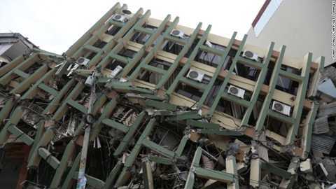 Hiện trường vụ động đất kinh hoàng nhất thập kỷ tại Ecuador