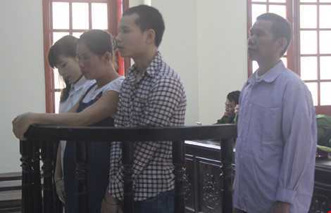 Chú bán cháu gái sang Trung Quốc lấy 100 triệu đồng