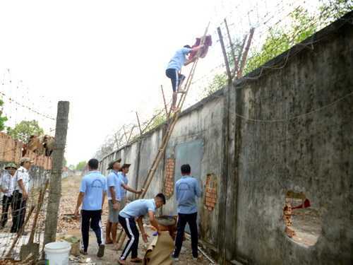 400 học viên cai nghiện phá trại bỏ trốn: Còn gần 200 người chưa về, hàng loạt cán bộ bị đình chỉ