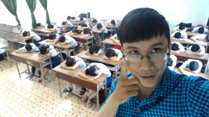 Clip: Thầy giáo đáng yêu nhất hệ mặt trời gây sốt dân mạng