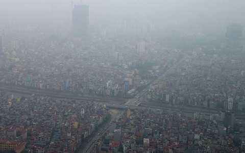 Hà Nội nghẹt thở trong khói mù độc hại