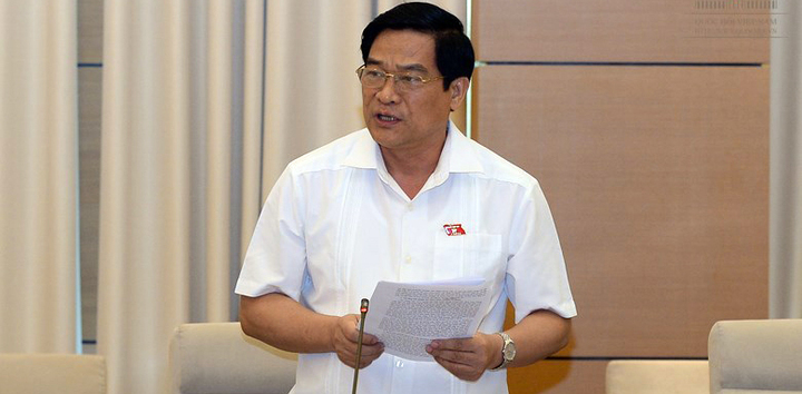 Quan chức QH: 'Tháng 3 vừa tuyên thệ, tháng 7 lại tuyên thệ tiếp thì không thiêng lắm'