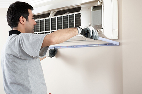 Muốn không bị thợ sửa điều hòa 'móc túi' bạn cần biết thông tin này
