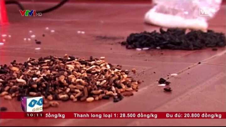 Clip: Nghi vấn gạo giả, cháy khét như nhựa ở Quảng Trị