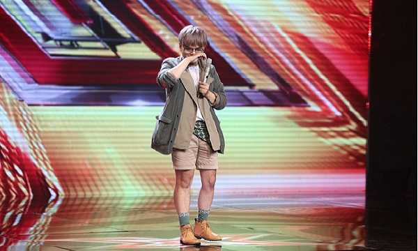 Thí sinh X-Factor tự tử vì áp lực dư luận, Cát Tiên Sa nói gì?