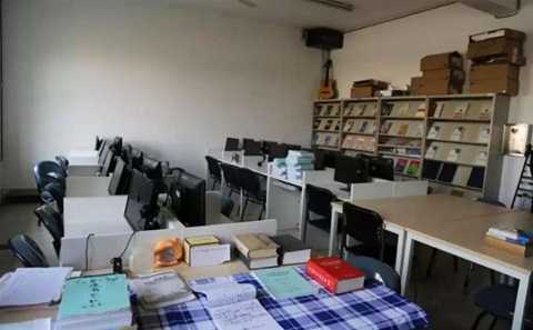 Bên trong nhà tù 'sang như khách sạn' giam giữ vợ Bạc Hy Lai