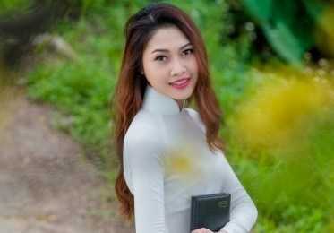 Hot girl ĐH Văn hóa Nghệ thuật Quân đội đẹp tinh khôi trong bộ ảnh mới