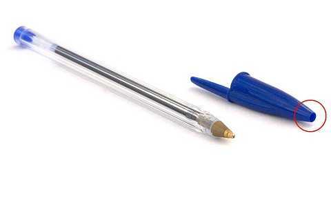 Lời giải bất ngờ về lỗ nhỏ trên nắp bút bi