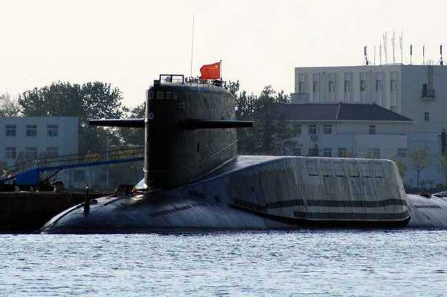 Tàu ngầm Trung Quốc chở hơn 100 người bị tàu ngầm Liên Xô đâm chìm ở Biển Đông