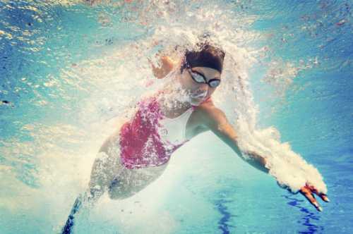 10 thói quen không ngờ huỷ hoại hàm răng