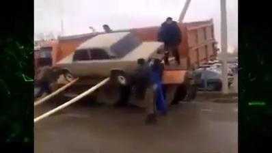 Clip: Những pha nhiệt tình quá hóa phá hoại