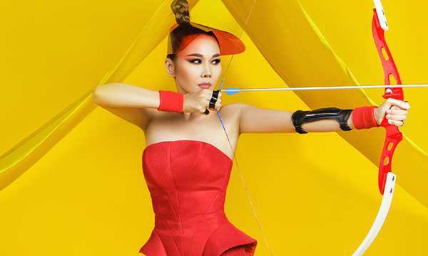Thanh Hằng lần thứ 3 liên tiếp ngồi ghế nóng Vietnam Next Top Model