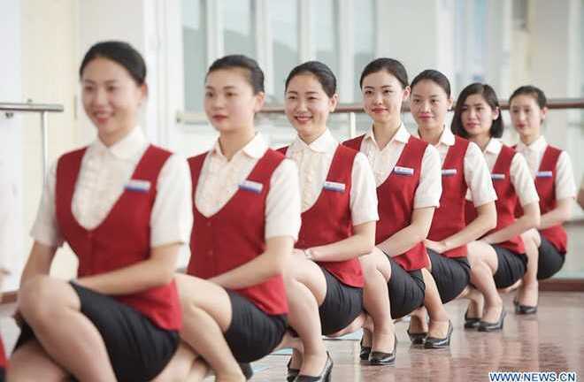 Khám phá quy trình đào tạo nữ tiếp viên hàng không tương lai