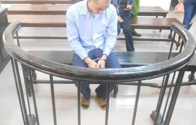 Kẻ chém vợ vì không chịu quan hệ tình dục được giảm án